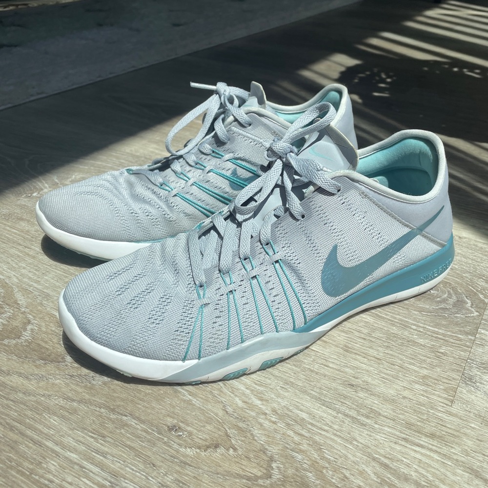 Nike Free TR 6